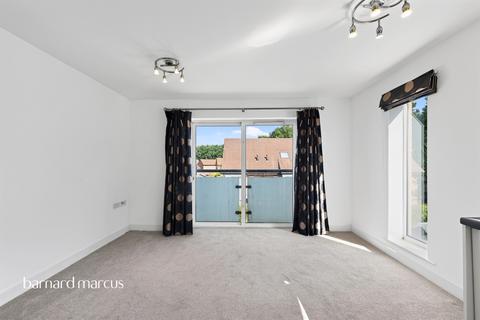 1 bedroom flat for sale, Canalside, Redhill