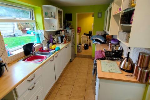 2 bedroom end of terrace house for sale, Fennant Road, Wrexham LL14