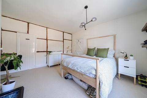 4 bedroom detached house for sale, London Road, Marlborough, SN8