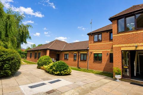 1 bedroom apartment to rent, Dalestone Mews, Romford RM3