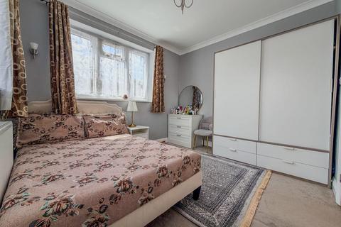 2 bedroom semi-detached house for sale, Murchison Road, London, E10