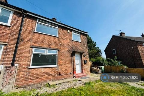 3 bedroom semi-detached house to rent, Tully Avenue, Newton-Le-Willows, WA12