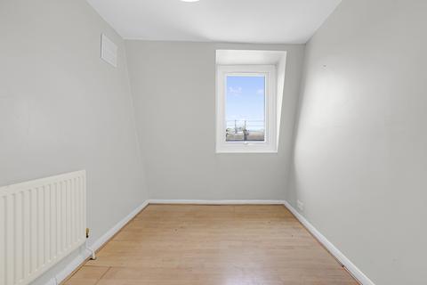 2 bedroom apartment to rent, Cambridge Heath Road, London, E2