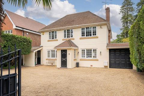 5 bedroom detached house for sale, Queens Road, Weybridge KT13