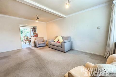 3 bedroom terraced house for sale, Dundas Gardens, West Molesey KT8