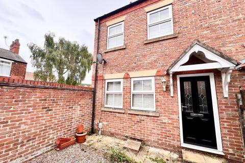 3 bed terraced house for rent in Marin Court, Beverley, East Riding of Yorkshire, UK, HU17