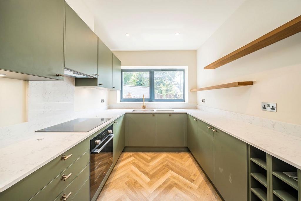 House in London - View 3