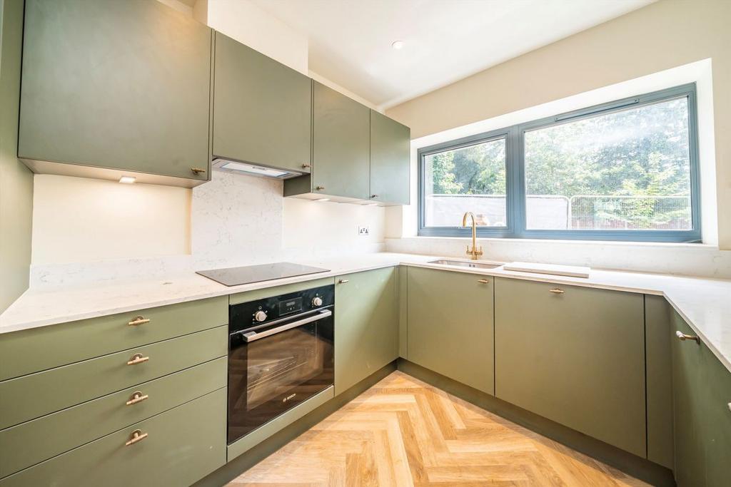 House in London - View 4