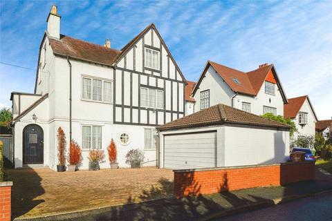 6 bedroom detached house for sale, Owletts End, EVESHAM, Worcestershire, WR11