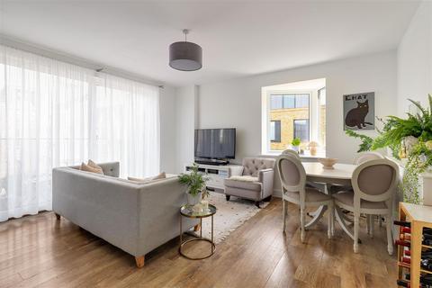 2 bedroom flat for sale, Gilbert House 6 Mill Park, Cambridge CB1