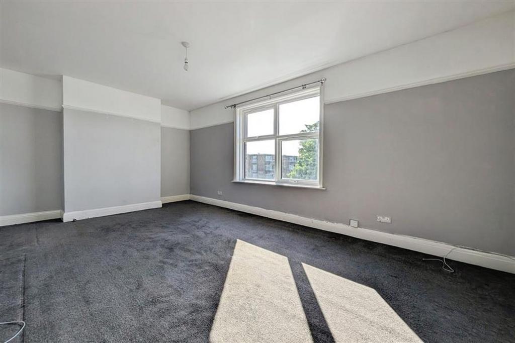 Apartment in Southampton - View 2