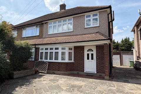 Fleet Avenue, Upminster RM14
