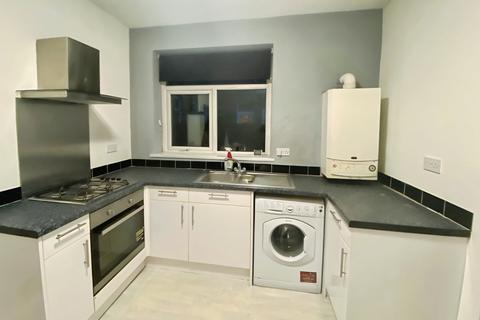 2 bedroom flat to rent, Richmond Road, South Shields, Tyne and Wear