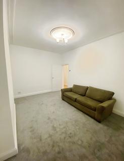 2 bedroom flat to rent, Richmond Road, South Shields, Tyne and Wear