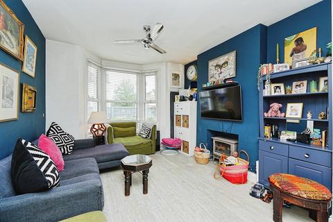 3 bedroom end of terrace house for sale, Killearn Road, LONDON, London, SE6