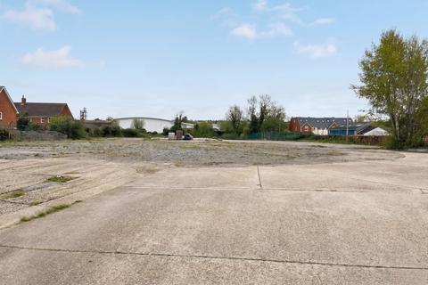 Land to rent, Coldharbour Lane Salisbury SP2 7DA