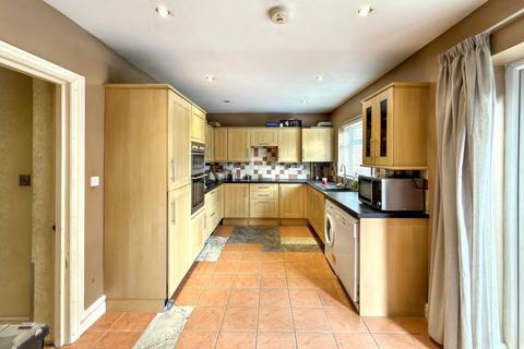 3 bedroom semi-detached house for sale, 211 Ladygate Lane, Ruislip, Middlesex, HA4 7QY