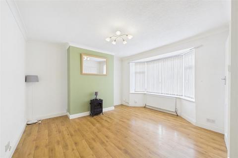 3 bedroom semi-detached house for sale, Milton Street, Balderton, Newark