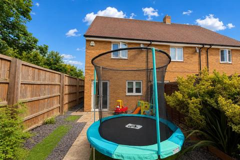 2 bedroom end of terrace house for sale, Ryeland Way, Kingsnorth, Ashford