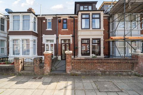 4 bedroom terraced house for sale, Cedar Grove, Hampshire PO3