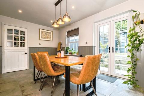 4 bedroom end of terrace house for sale, Rooks Acre Cottages, Sompting, Lancing