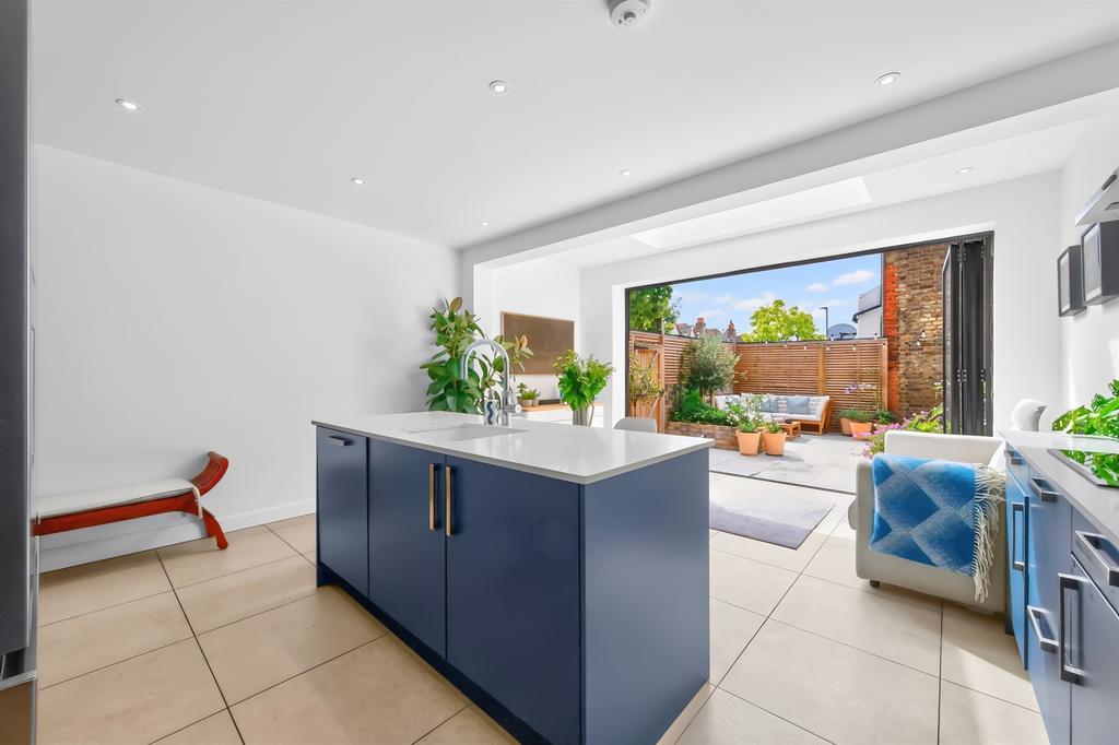 House in London - View 4