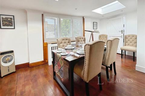 2 bedroom bungalow for sale, Occupation Lane, London