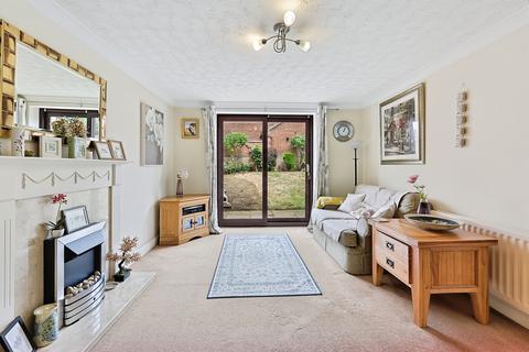 3 bedroom detached house for sale, Stanford Way, Northampton