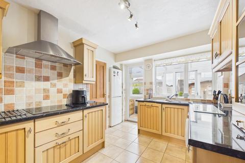 2 bedroom semi-detached bungalow for sale, Kendal Close, Aylesbury HP21