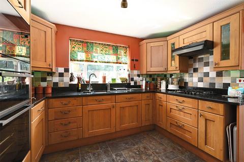 4 bedroom detached house for sale, Oldwood Chase, Hampshire GU14