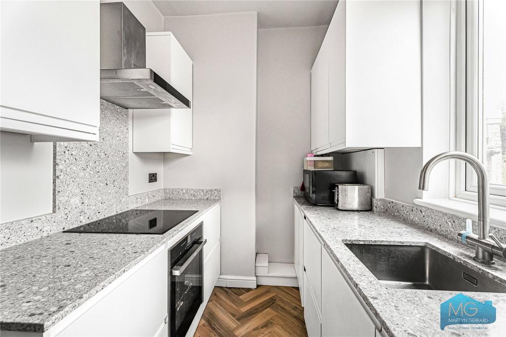 Apartment in London, Friern Barnet - View 2