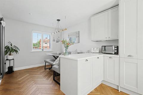 4 bedroom detached house for sale, Sheridan Close, Rayleigh SS6