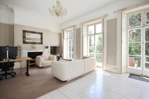1 bedroom flat for sale, Clarendon Square, Leamington Spa