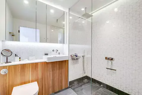 1 bedroom flat for sale, 101 Wood Lane, London W12