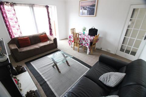undefined, Sutton Lane, Hounslow