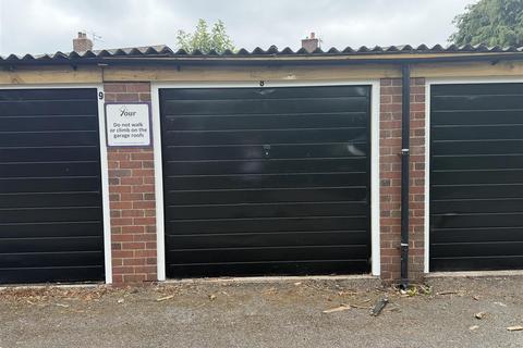 undefined, Stonehouse Road