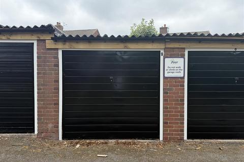 undefined, Stonehouse Road