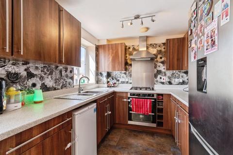 3 bedroom semi-detached house for sale, Lapwing Road, MELKSHAM