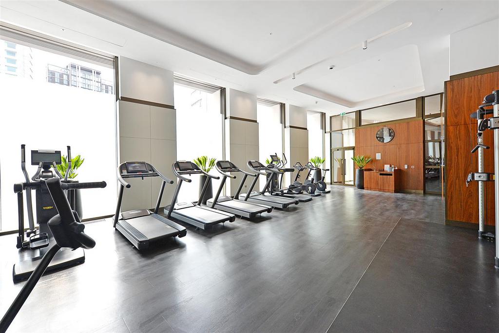 Apartment in London, Paddington - View 4