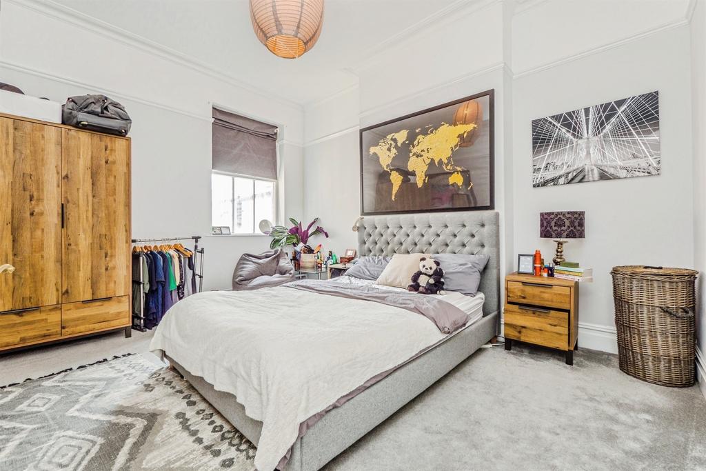 Apartment in Cardiff - View 3