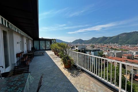 5 bedroom apartment, Via Gaspare Casletti