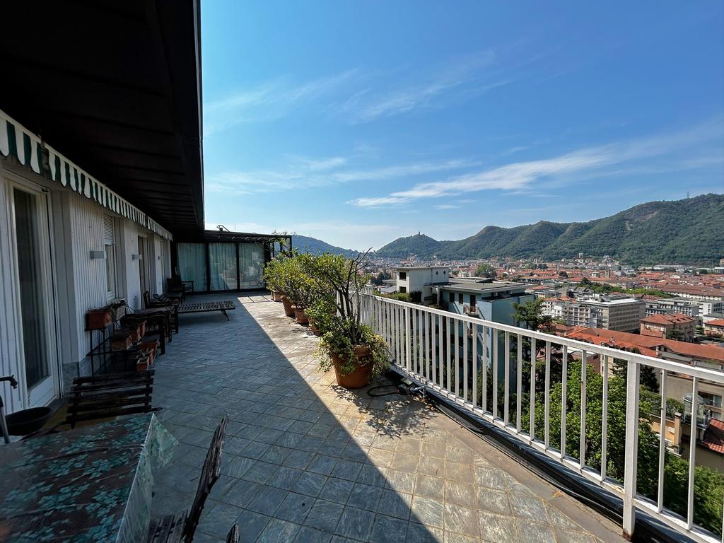 Roof terrace view, roof terrace
