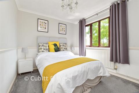 1 bedroom flat for sale, Marigold Way, Croydon CR0
