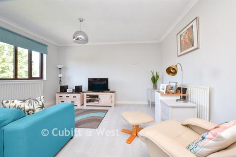 1 bedroom flat for sale, Marigold Way, Croydon CR0