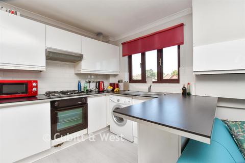 1 bedroom flat for sale, Marigold Way, Croydon CR0