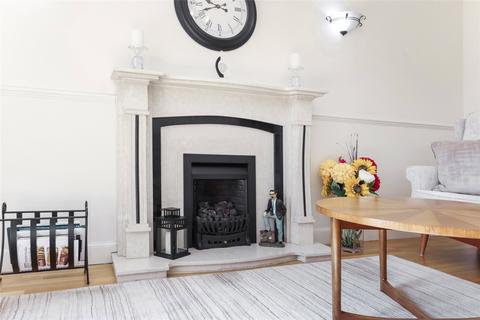 undefined, Verona Gardens, Scotstoun, Glasgow, G14