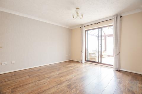 2 bedroom semi-detached house for sale, Worcester Way, Attleborough