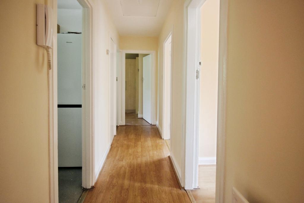 Apartment in Woolwich - View 2