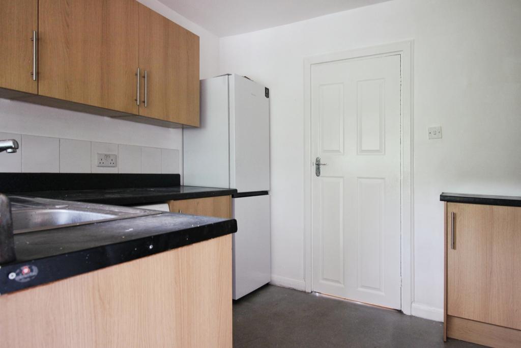 Apartment in Woolwich - View 3