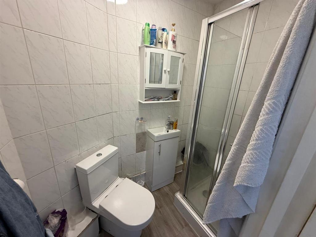 Apartment in London - More